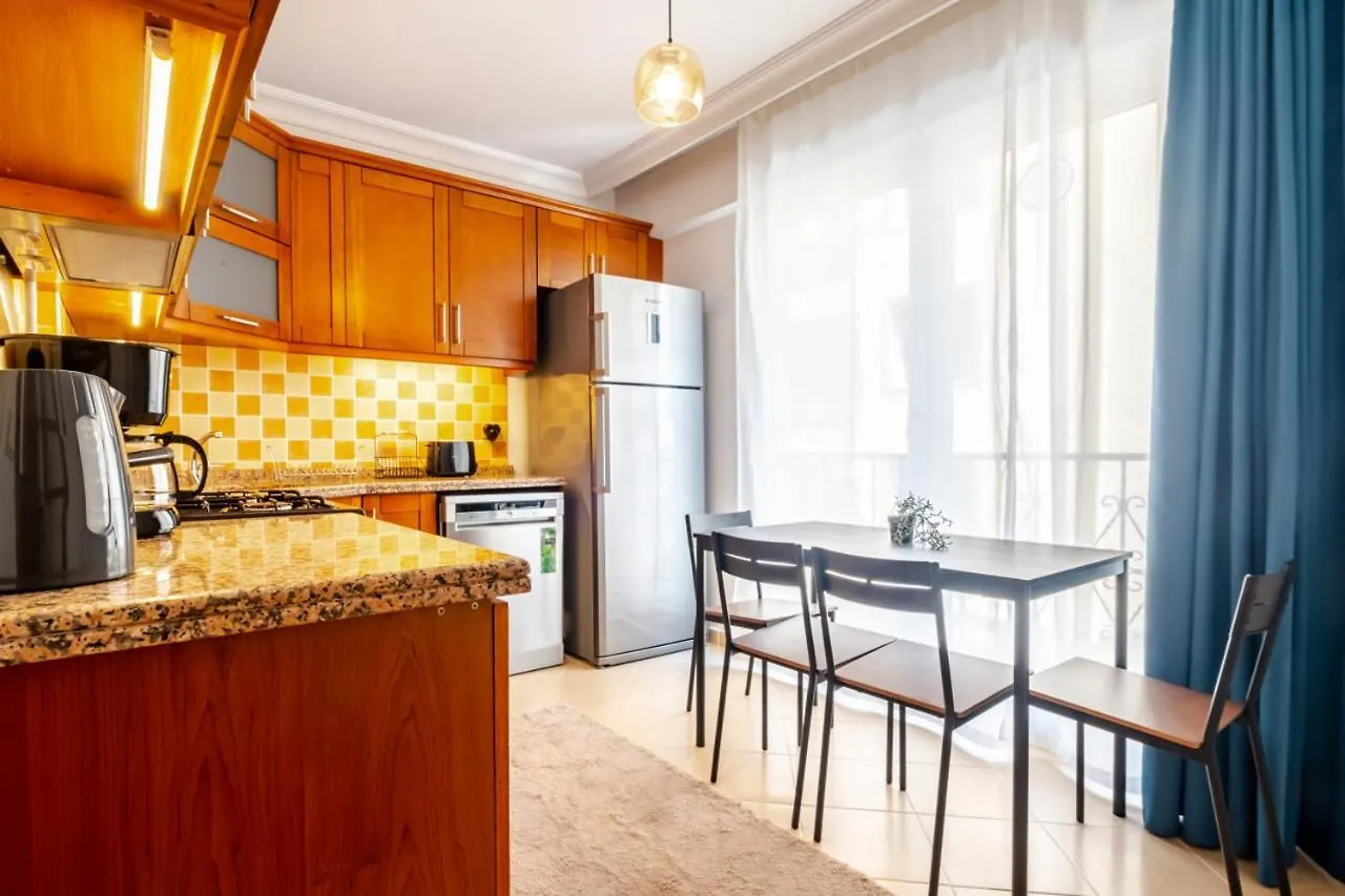 アパート Splendid Flat With Central Location In Sisli イスタンブール