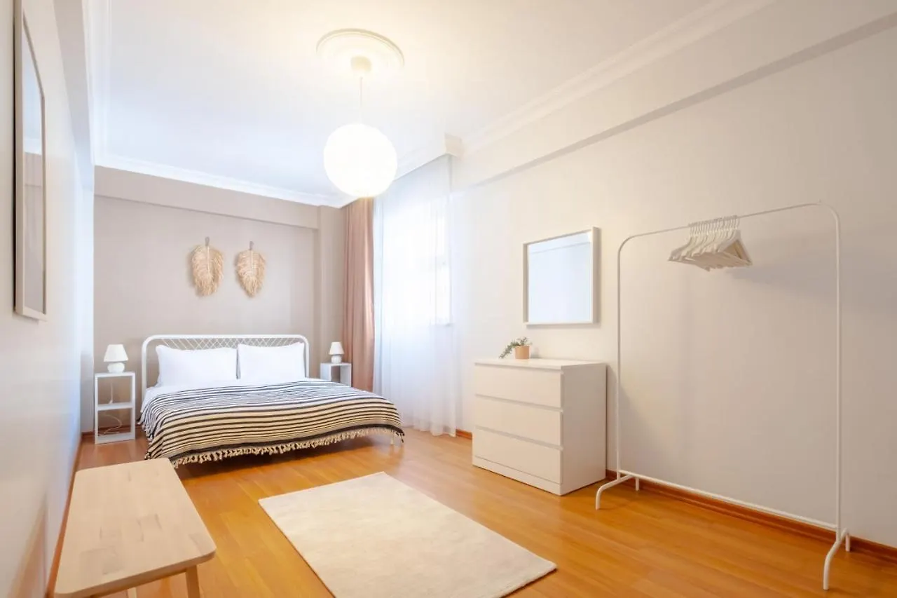 Splendid Flat With Central Location In Sisli イスタンブール 0*,