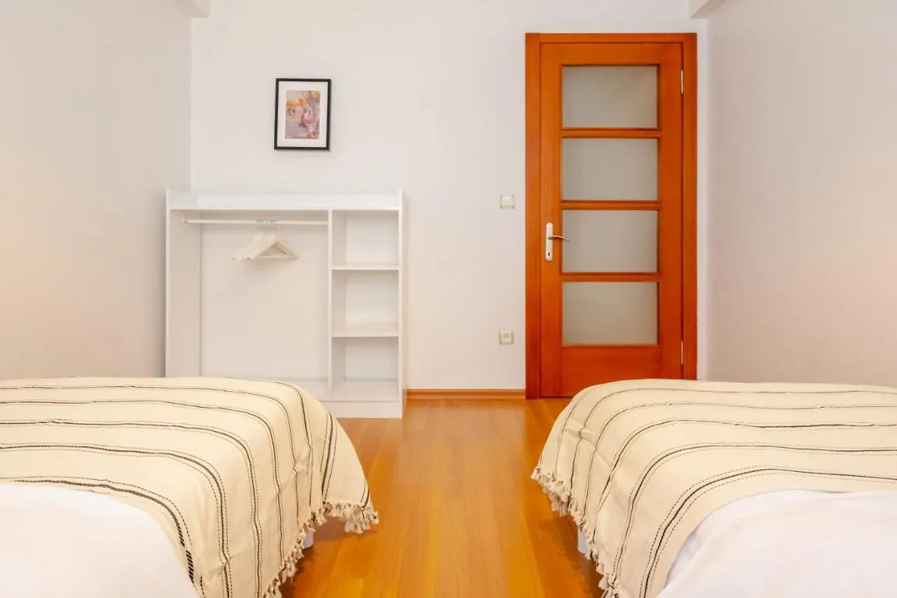 Splendid Flat With Central Location In Sisli イスタンブール アパート