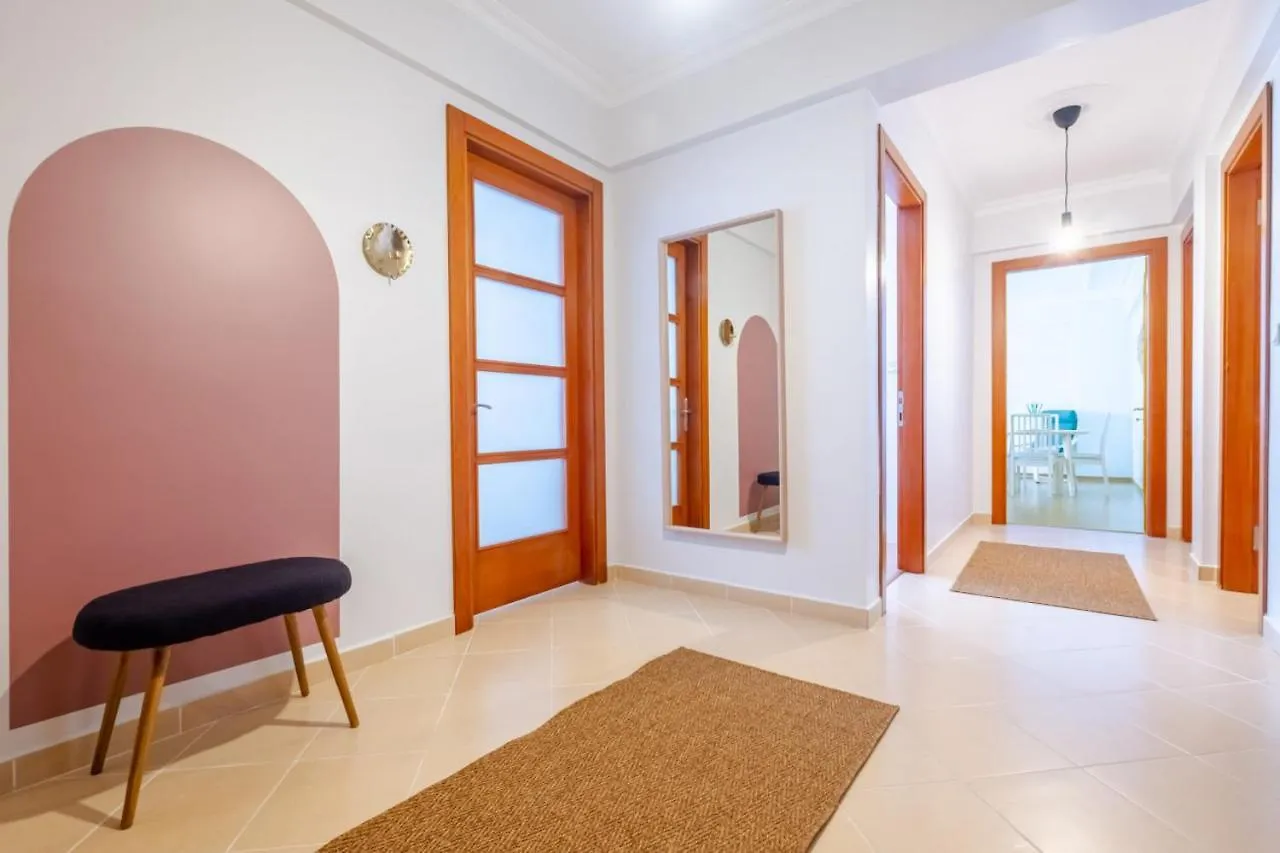 Splendid Flat With Central Location In Sisli イスタンブール アパート
